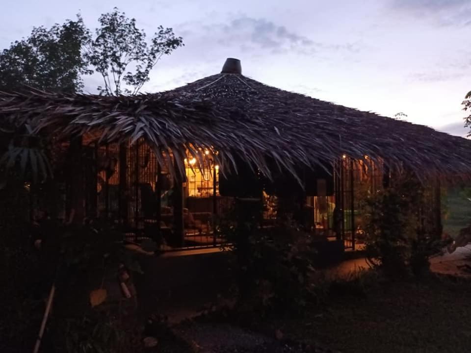 Baan Farang Homestay Phra Saeng Ban Nam Dam Kültér fotó
