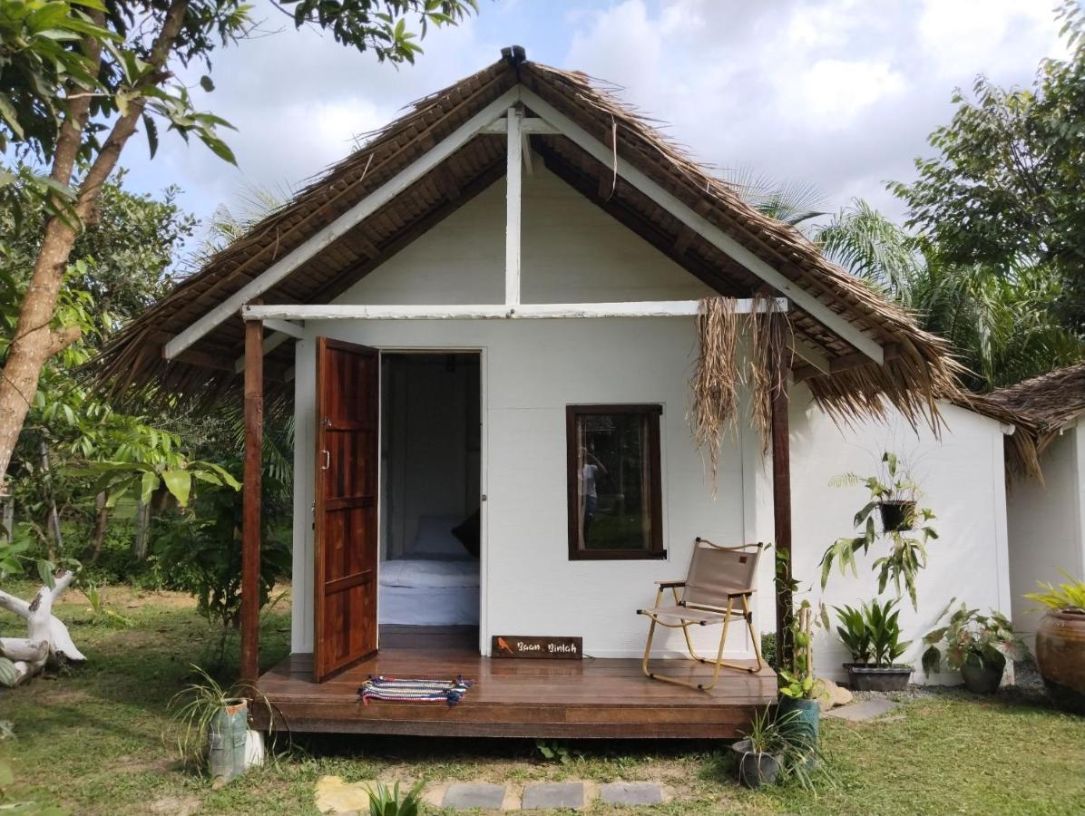 Baan Farang Homestay Phra Saeng Ban Nam Dam Kültér fotó