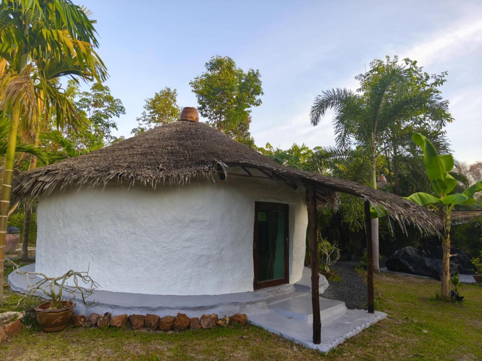 Baan Farang Homestay Phra Saeng Ban Nam Dam Kültér fotó