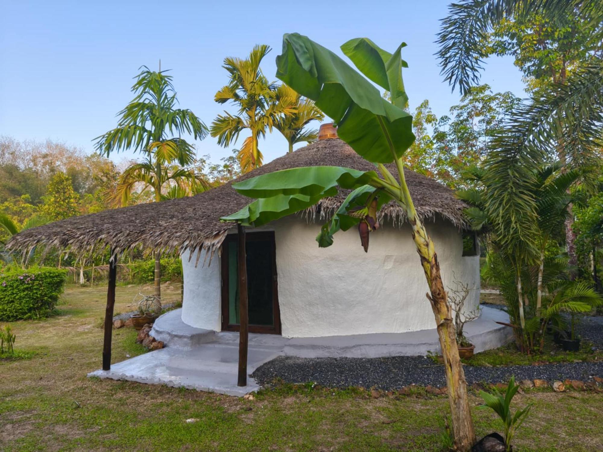 Baan Farang Homestay Phra Saeng Ban Nam Dam Kültér fotó